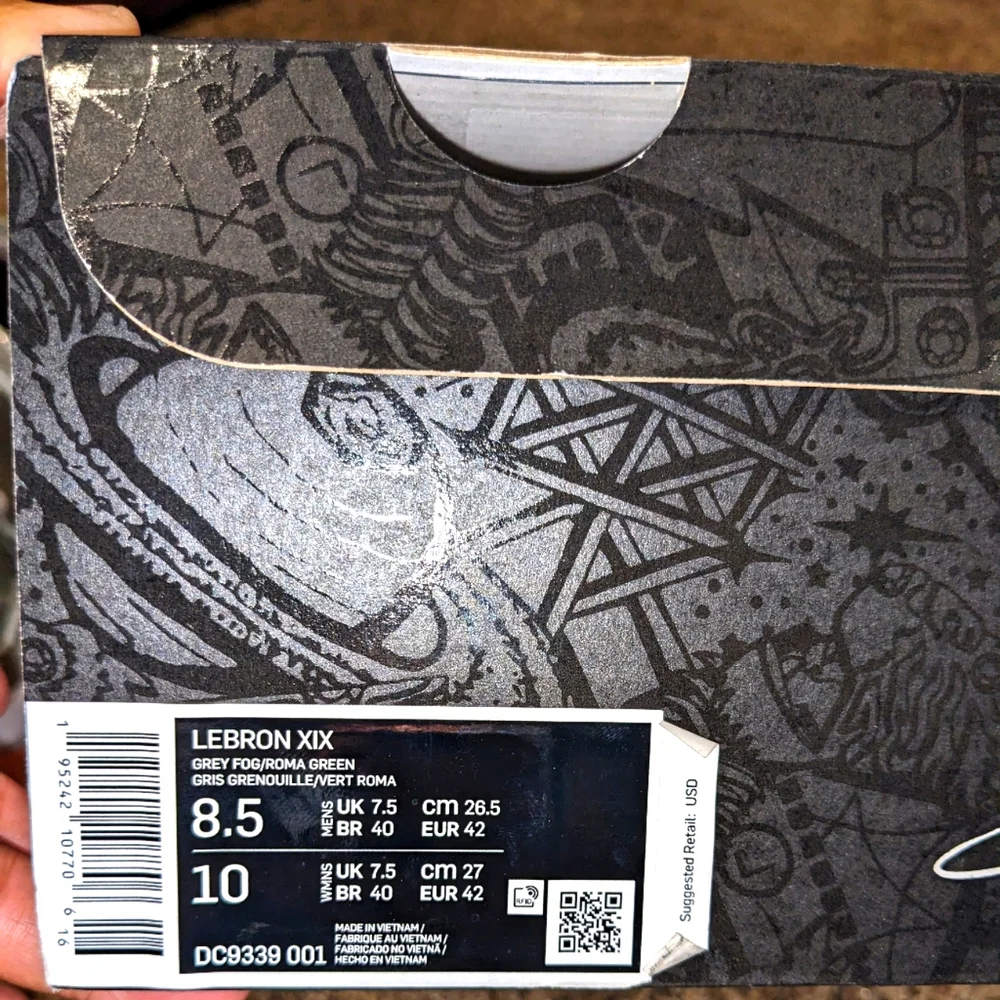 Nike LeBron XIX "Fast Food" Men's Basketball Trainer Sneakers - Picture 3 of 15